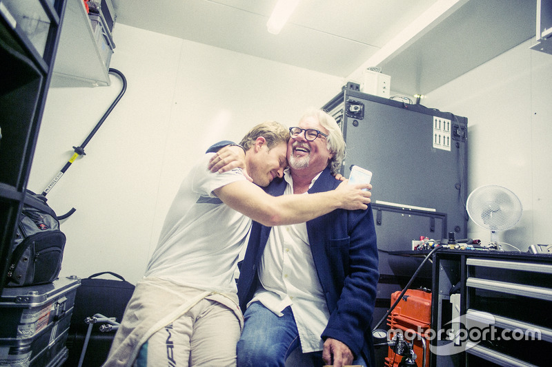 Nico Rosberg, Mercedes AMG F1, 2016 World Championship Victory Behind-the-Scenes