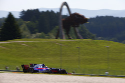 Карлос Сайнс-мл., Scuderia Toro Rosso STR12