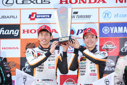 Podium GT300: winners Yuichi Nakayama, Sho Tsuboi, LM corsa