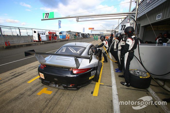 #77 Proton Competition Porsche 911 RSR 991: Marc Hedlund, Marco Seefried, Wolf Henzler