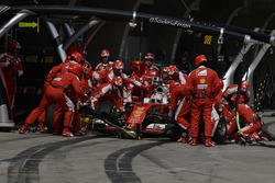 Sebastian Vettel, Ferrari SF16-H pit stop