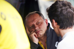 Frederic Vasseur, Direttore Corse Renault Sport F1 Team con Jolyon Palmer, Renault Sport F1 Team