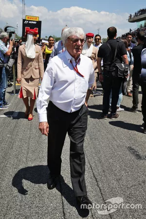 Bernie Ecclestone, op de grid
