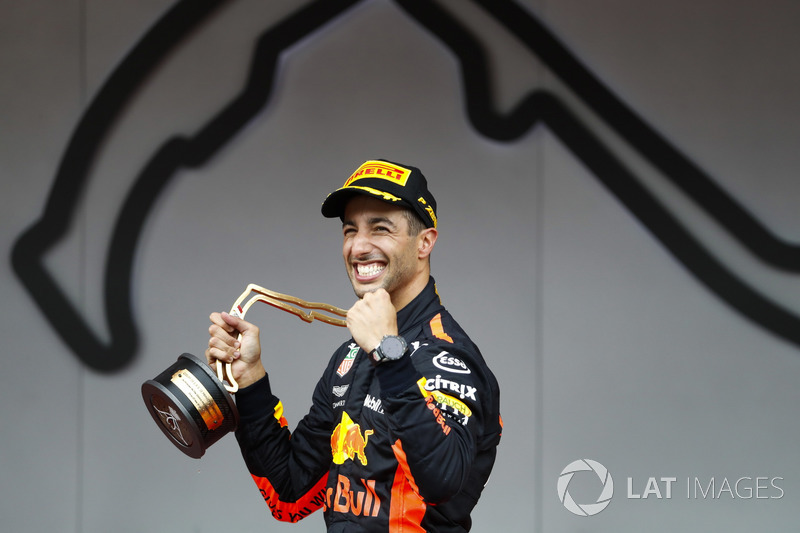 Le vainqueur Daniel Ricciardo, Red Bull Racing