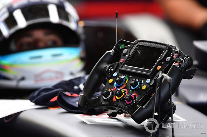 Daniel Ricciardo, Red Bull Racing RB13 volante