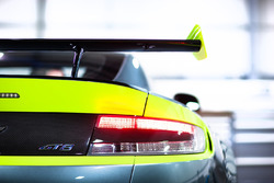 Aston Martin Vantage GT8