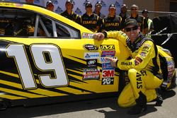 Polesitter Carl Edwards, Joe Gibbs Racing Toyota
