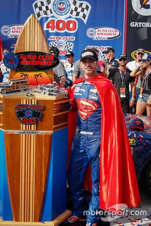 Jimmie Johnson, Hendrick Motorsports Chevrolet, ganador de la carrera