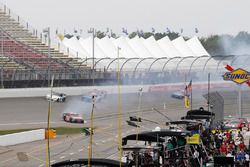 Авария Мэтта Тиффта, Joe Gibbs Racing Toyota