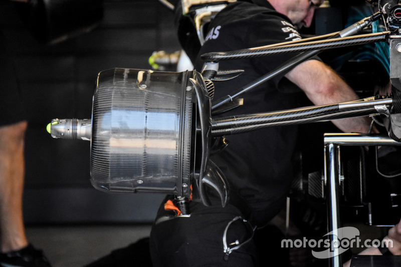 Mercedes AMG F1 W08, brake detail