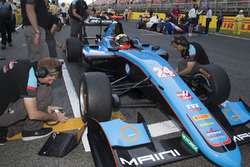 Arjun Maini, Jenzer Motorsport sur la grille