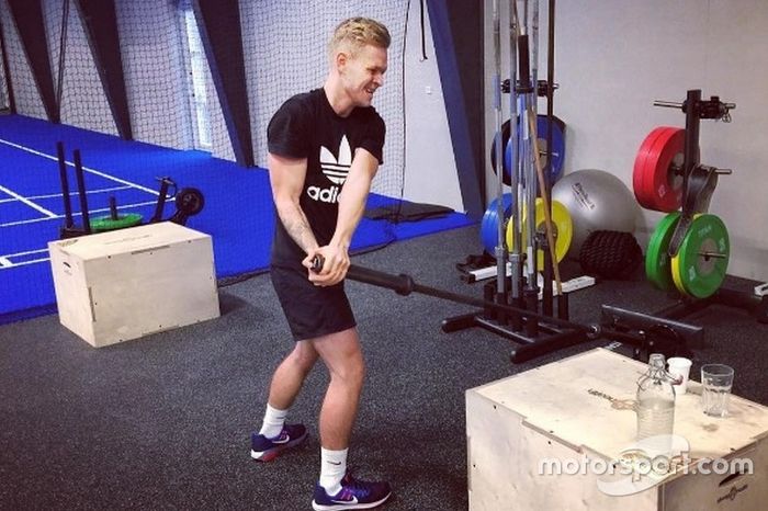 Kevin Magnussen entrenando