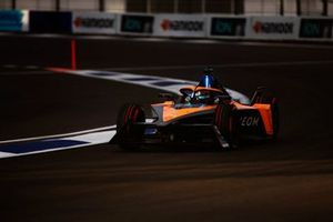 Sam Bird, equipo NEOM McLaren de Fórmula E, e-4ORCE 04