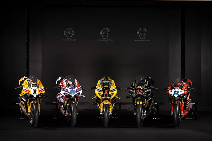 Panigale V4 2023 Racing Réplica