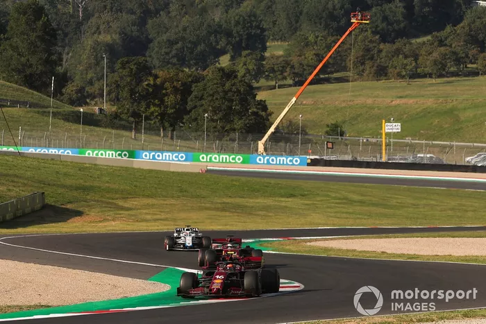 Charles Leclerc, Ferrari SF1000, Sebastian Vettel, Ferrari SF1000, George Russell, Williams FW43