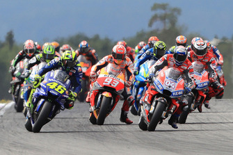 Andrea Dovizioso, Ducati Team, Valentino Rossi, Yamaha Factory Racing, au départ