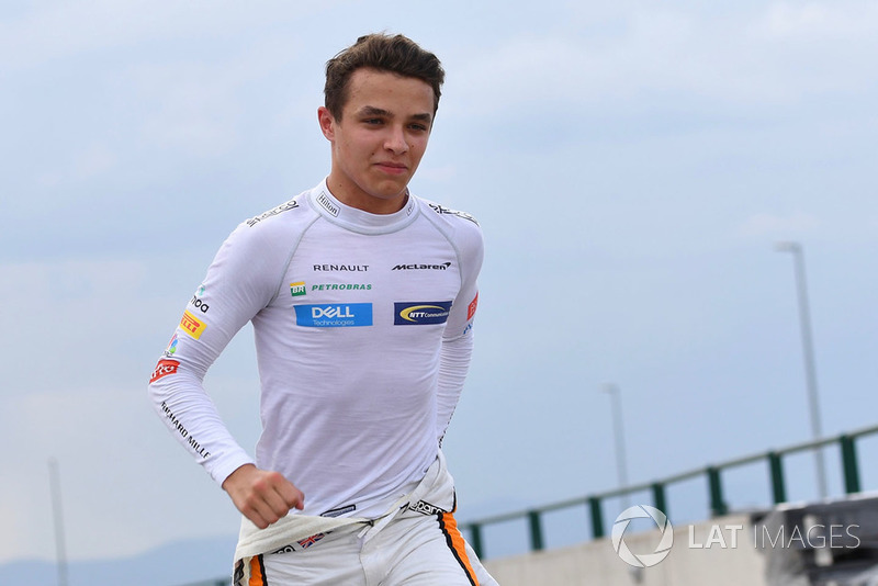 Lando Norris, McLaren, corriendo