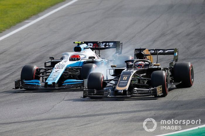 Romain Grosjean, Haas F1 Team VF-19, Robert Kubica, Williams FW42