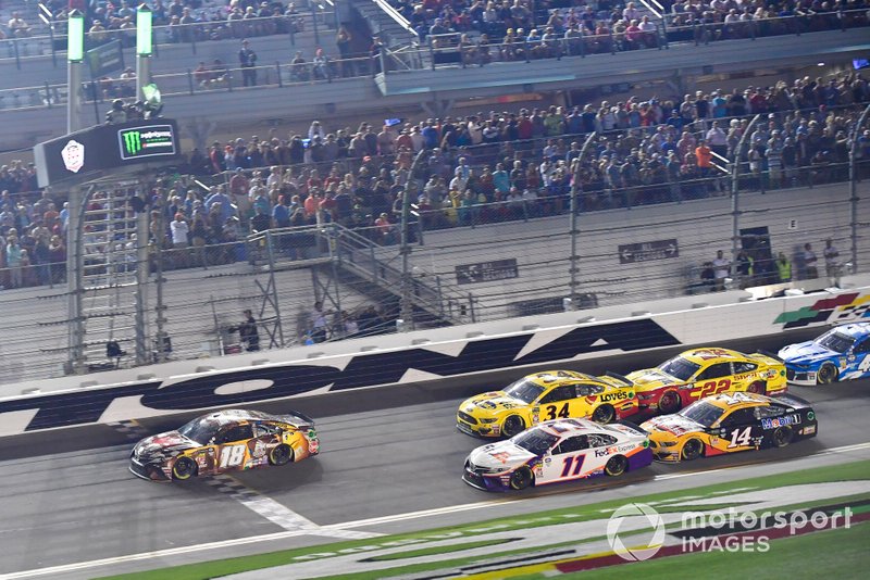 Kyle Busch, Joe Gibbs Racing, Toyota Camry M&M's Chocolate Bar, Denny Hamlin, Joe Gibbs Racing, Toyota Camry FedEx Express, Michael McDowell, Front Row Motorsports, Ford Mustang Love's Travel Stops, Clint Bowyer, Stewart-Haas Racing, Ford Mustang Rush Truck Centers/Mobil 1, Joey Logano, Team Penske, Ford Mustang Shell Pennzoil