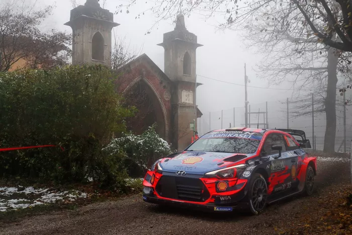 Thierry Neuville, Nicolas Gilsoul, Hyundai Motorsport Hyundai i20 Coupe WRC