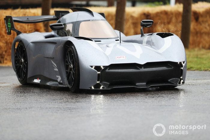 Max Chilton, Alex Summers, McMurtry Spéirling