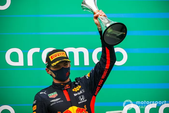Podio: segundo lugar Max Verstappen, Red Bull Racing 