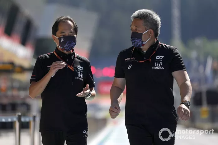 Toyoharu Tanabe, director técnico de Honda F1 y Masashi Yamamoto, General Manager, Honda Motorsport 