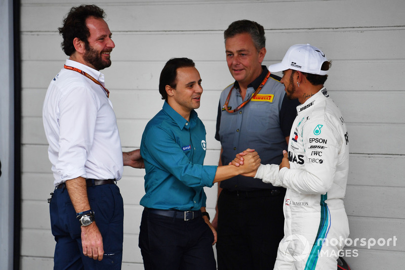 Феліпе Масса, гоночний інженер Pirelli Motorsport Маріо Ізола, Льюіс Хемілтон, Mercedes AMG F1