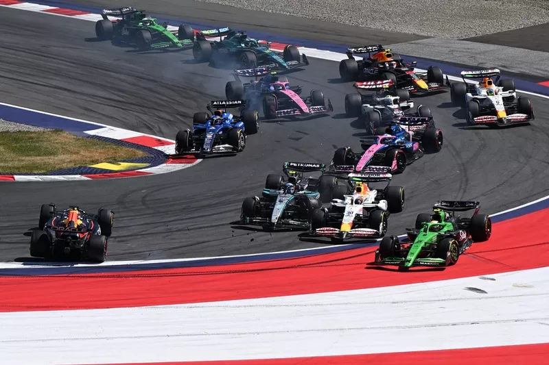 Max Verstappen, Red Bull Racing, Liam Lawson, Racing Bulls Team, Gabriel Bortoleto, Sauber, Andrea Kimi Antonelli, Mercedes