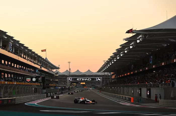 Esteban Ocon, Haas F1 Team, Isack Hadjar, Racing Bulls Team