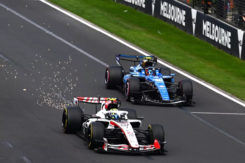 Oliver Bearman, Haas F1 Team, Carlos Sainz, Williams