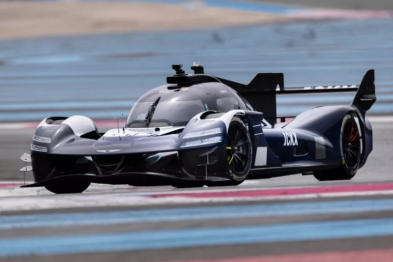 Jacky Ickx, Genesis Magma Racing Genesis