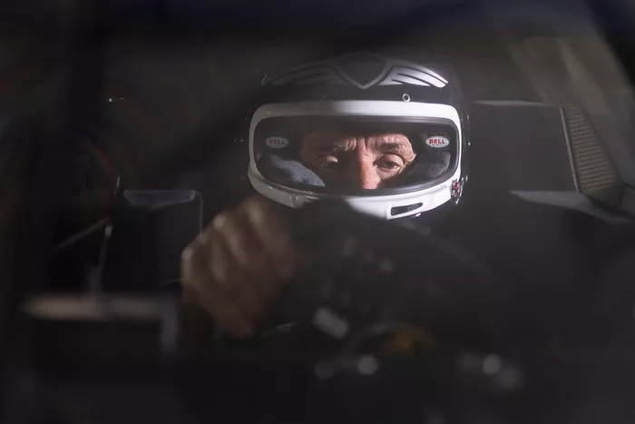 Jacky Ickx, Genesis Magma Racing