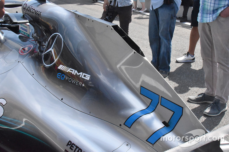 Mercedes AMG F1 W09 cubierta de motor