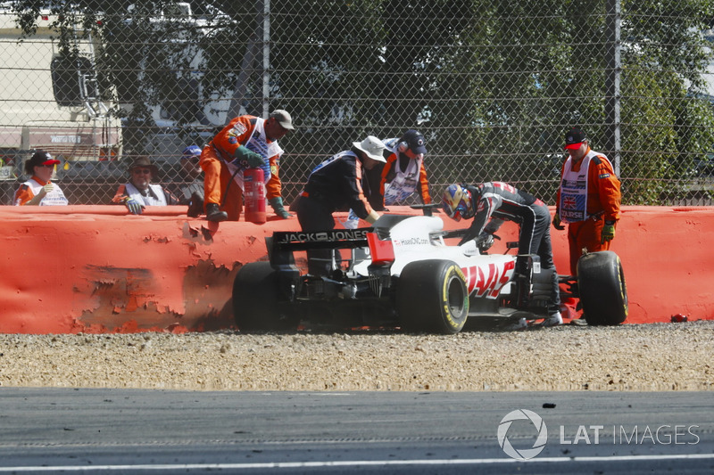 Romain Grosjean, Haas F1 Team, after the crash