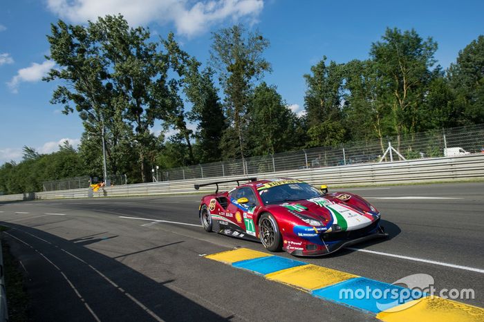 #71 AF Corse Ferrari 488 GTE EVO: Davide Rigon, Sam Bird, Miguel Molina