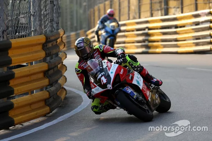 John McGuinness, Tak Chun Group by PBM Ducati Ducati V4 Panigale
