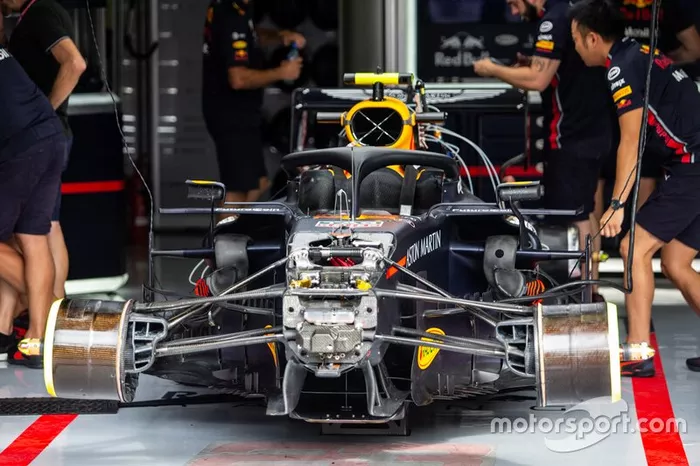 Red Bull RB15: Vorderradaufhängung mit Federung