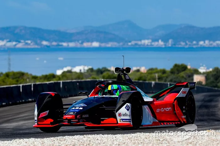 Audi e-tron FE06