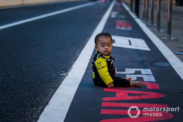 Un pequeño fan de Renault Sport F1 Team 