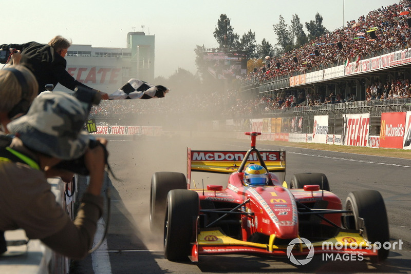 Le vainqueur Sébastien Bourdais, Newman Haas Lanigan Racing