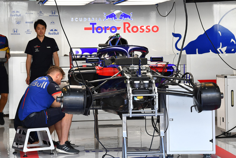 Scuderia Toro Rosso STR13 in the garage