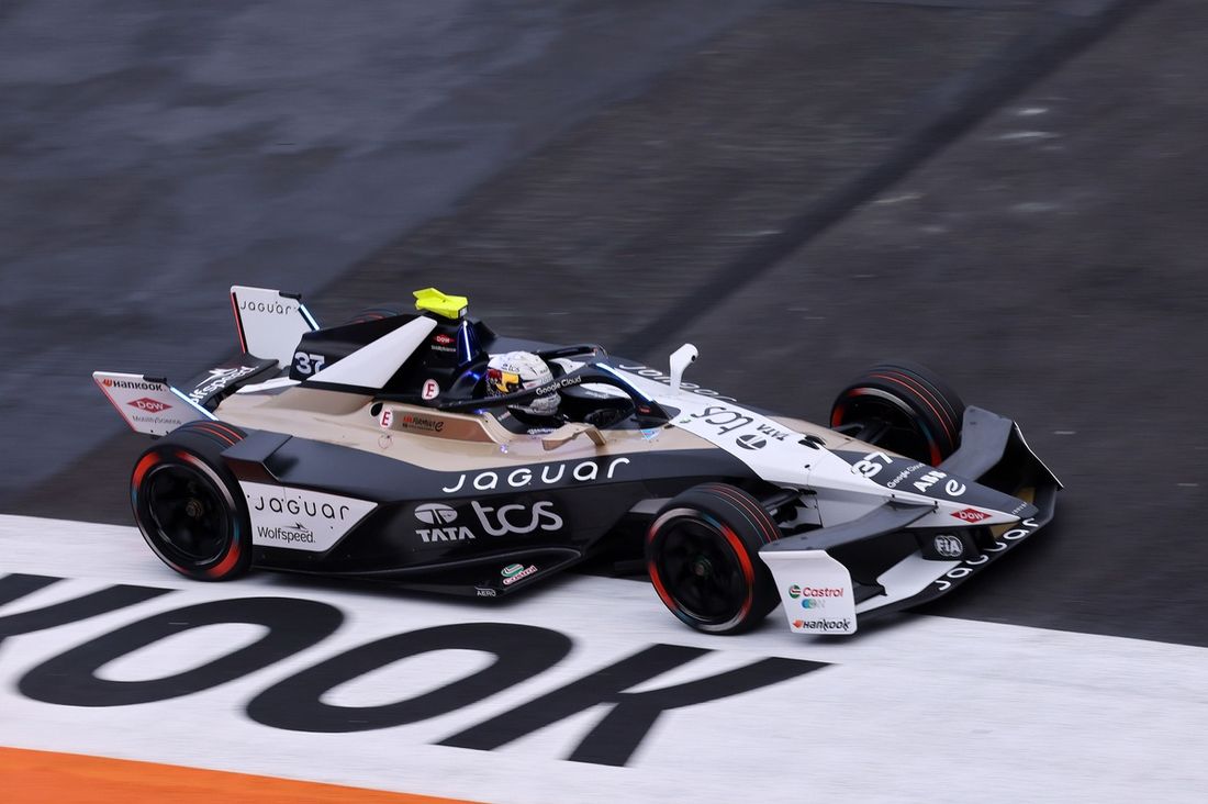 Nick Cassidy, Jaguar TCS Racing