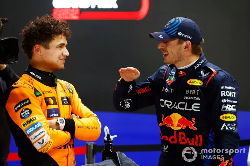 Max Verstappen, Red Bull Racing, Lando Norris, McLaren F1 Team, en pole position au Parc Ferme 