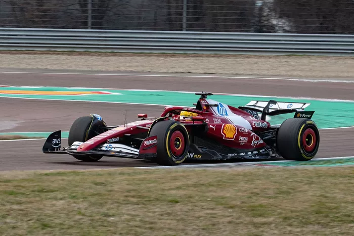 Lewis Hamilton, Ferrari 
