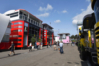 Le paddock