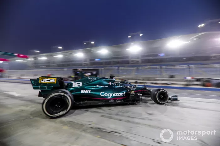 12º Lance Stroll, Aston Martin AMR21, 1:30.460  (con neumáticos C5)