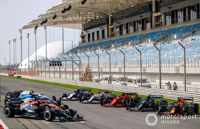 All the 2021 cars lined up on the grid