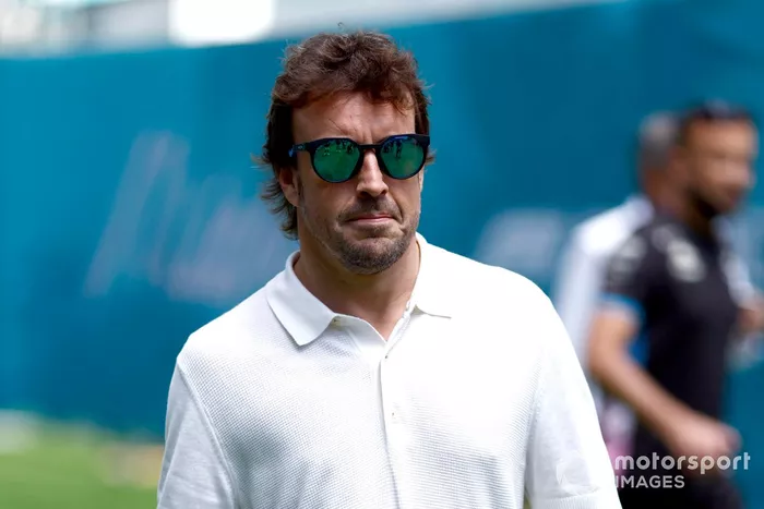 Fernando Alonso, Aston Martin F1 Team