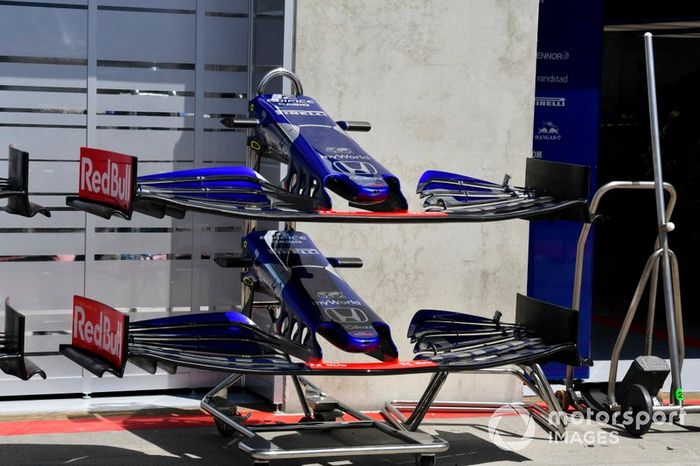 Alerón delantero del Toro Rosso STR14 